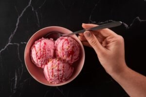 Strawberry Ice Cream 